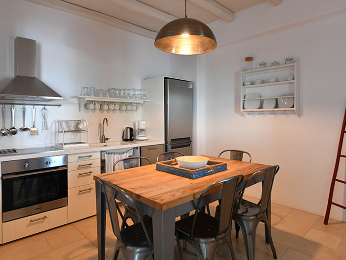 The kitchen of the villa